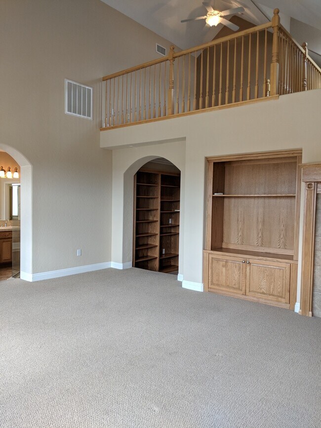 Building Photo - 9149 Tudor Park Pl