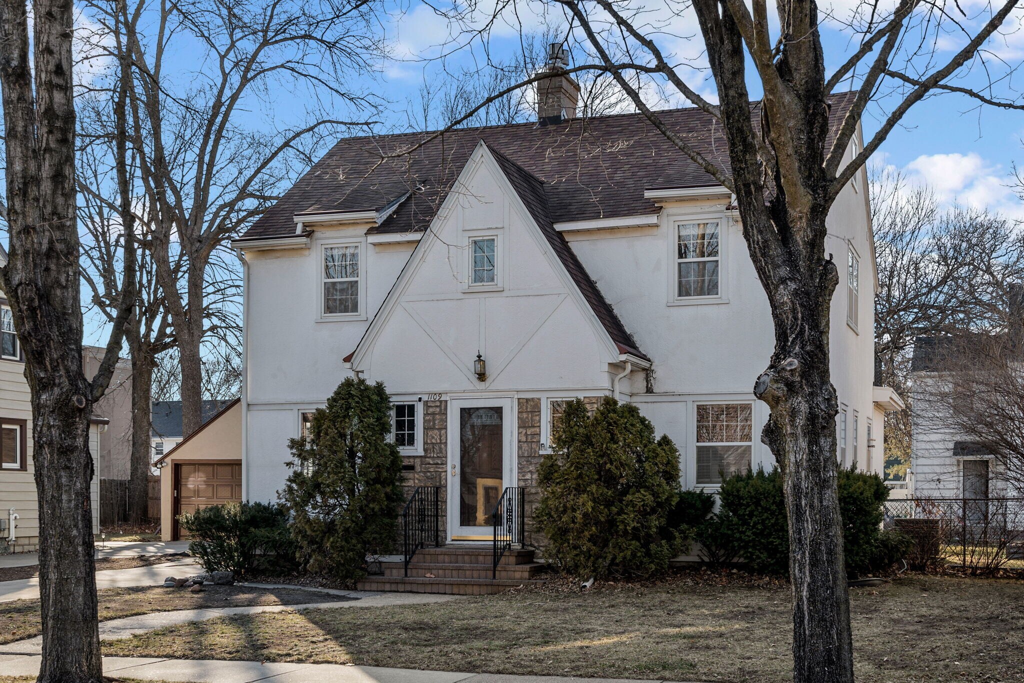 Building Photo - 1109 3rd St NW