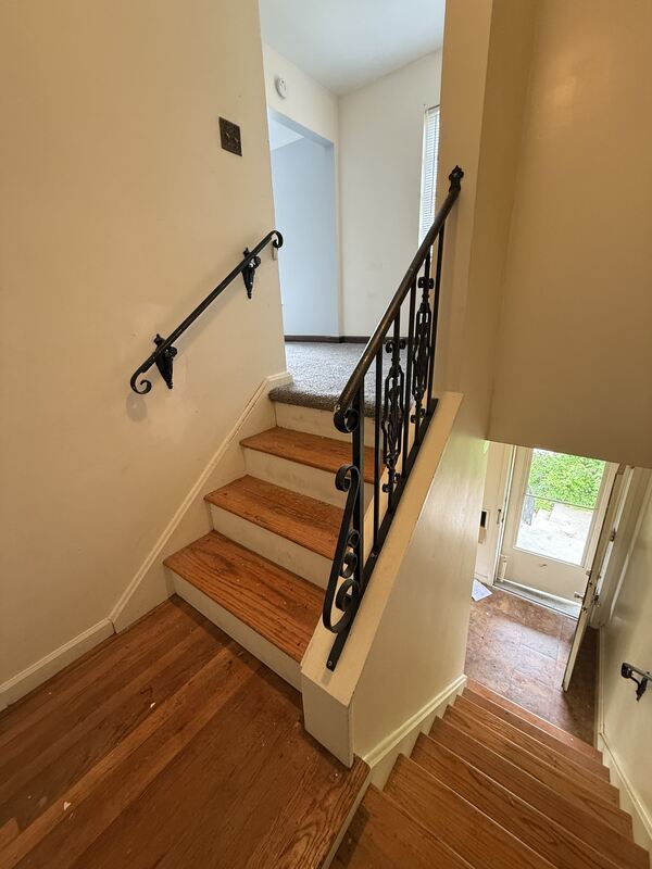 Building Photo - 1111 Elm Park Dr