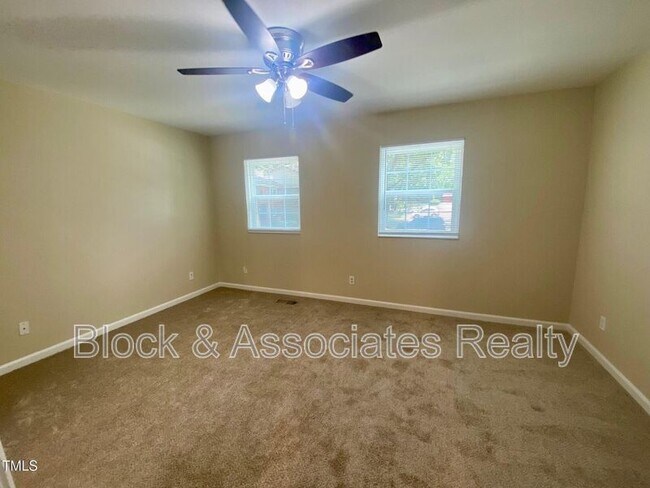 Building Photo - 6371 New Market Way