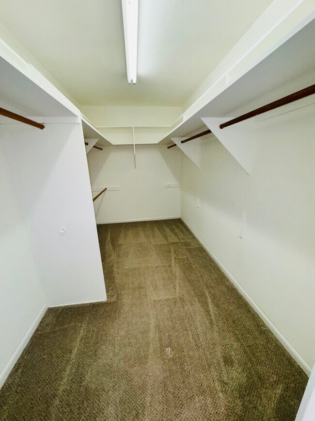 Building Photo - 5618 Sir Gareth Dr