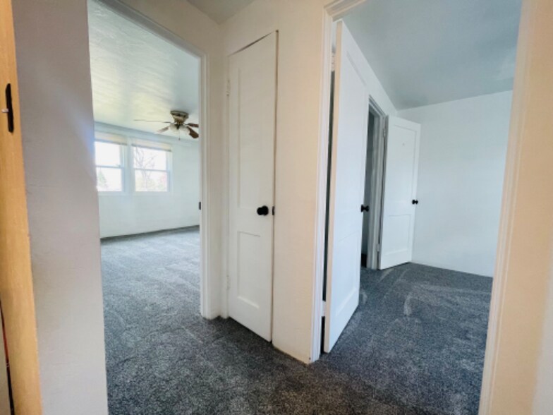 Building Photo - 2443 Paseo Rd