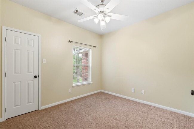 Building Photo - 25727 Shady Spruce Ln