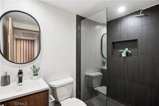 Building Photo - 4001 Coldstream Terrace
