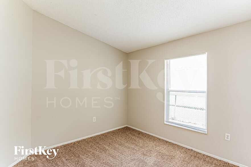 Building Photo - 468 Emerald Cove Loop