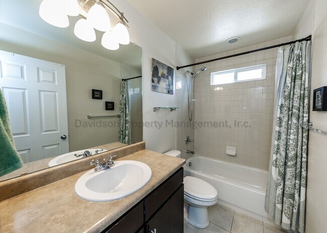 Building Photo - 7724 Canyon Oak Dr