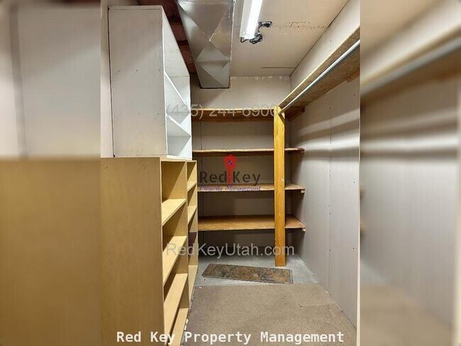 Building Photo - 550 E Single Family Home