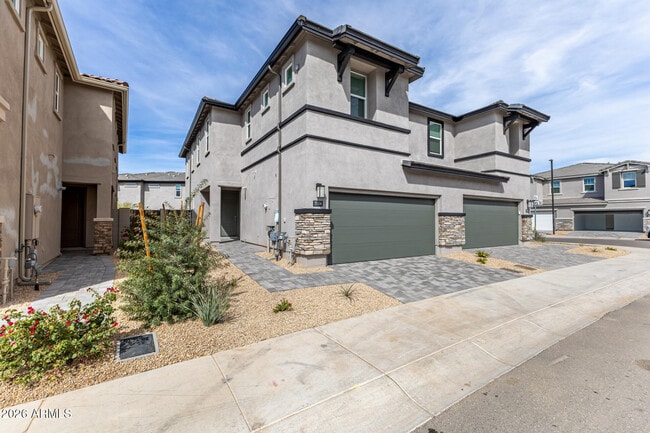 Building Photo - 21114 N 58th St