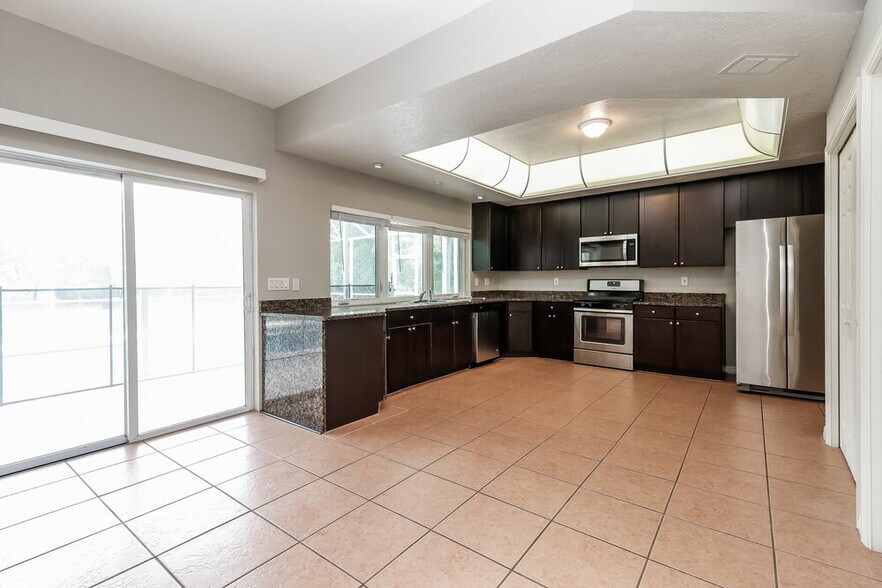 Building Photo - 11075 Marvelwood Rd