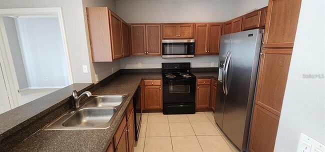 Building Photo - 2316 Grand Central Pkwy