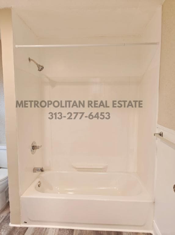 Building Photo - 4476 Monroe St