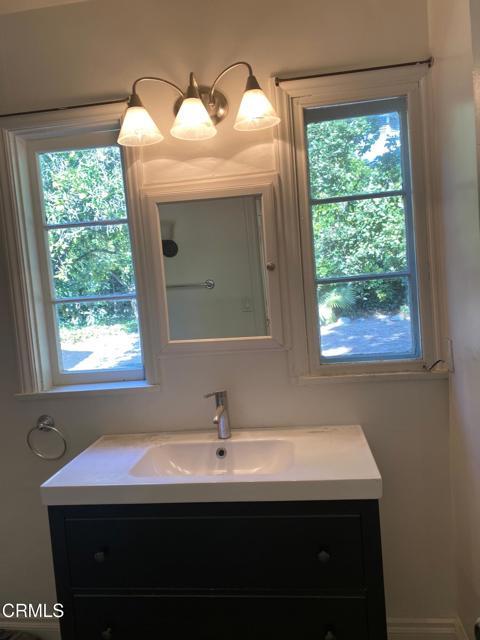 Building Photo - 4918 Commonwealth Ave