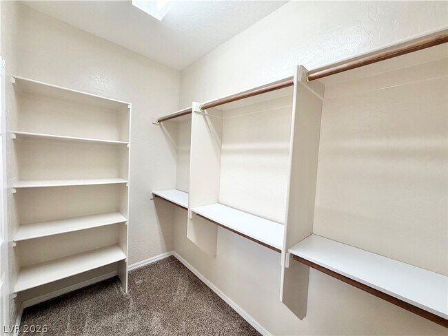Building Photo - 7421 Ravines Ave