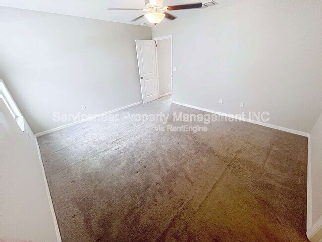 Building Photo - 3810 Romano Busciglio St