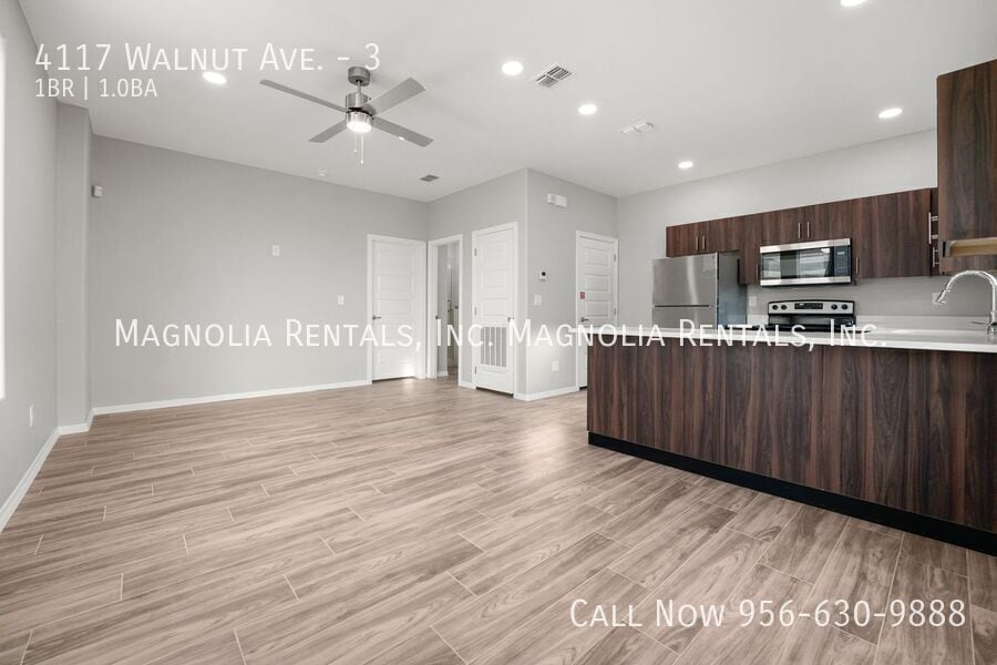 Building Photo - 4117 Walnut Ave