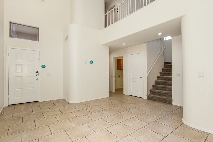 Building Photo - 3528 W Chama Dr