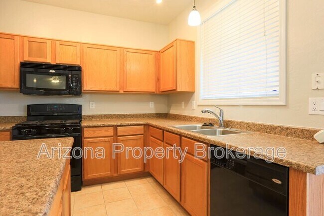 Building Photo - 16862 N 182nd Ln