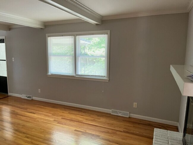 Building Photo - 1502 Lafayette Ct