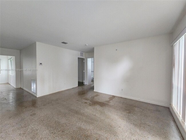 Building Photo - 1564 NW 31st Way