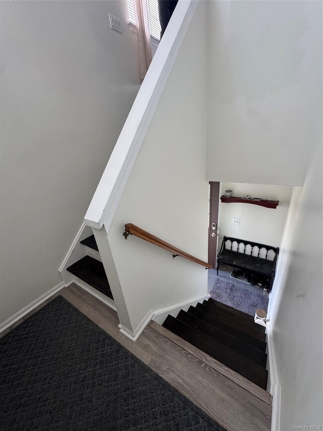 Building Photo - 17 The Knolls