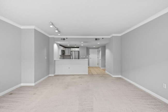 Building Photo - 777 7th St NW