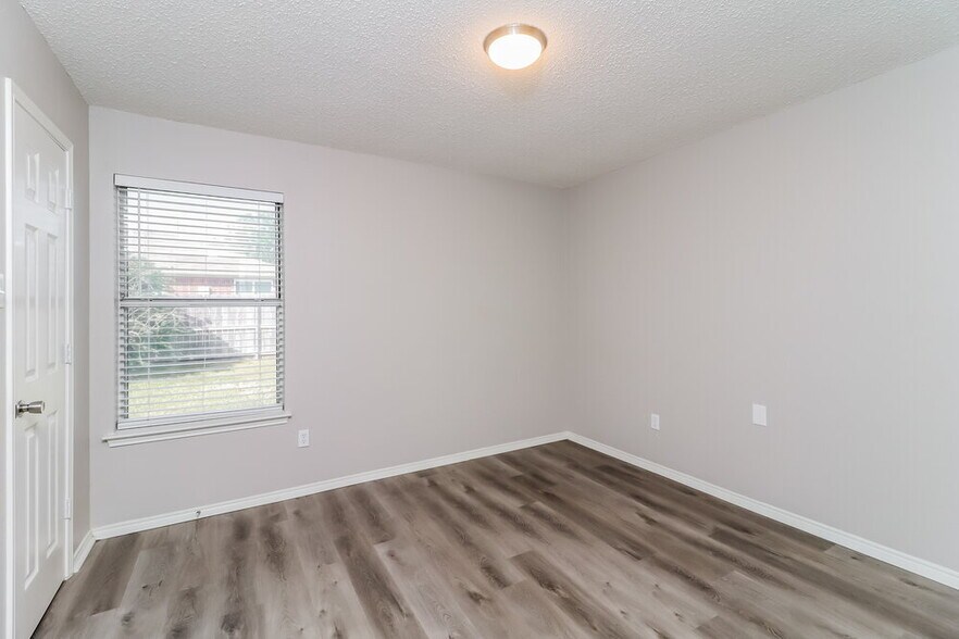 Building Photo - 5616 Colebrook Trail