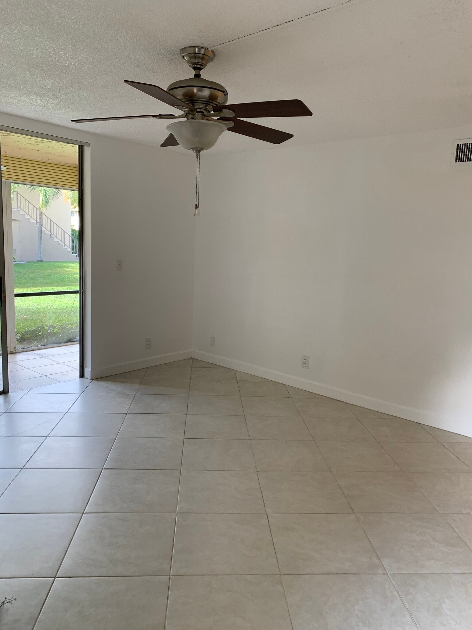 Building Photo - 1301 NW 12th Ave