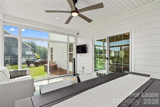 Building Photo - 14321 Sunnyhill Grove Rd