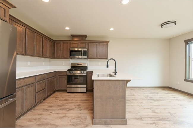 Building Photo - 1314 Lamont Ln