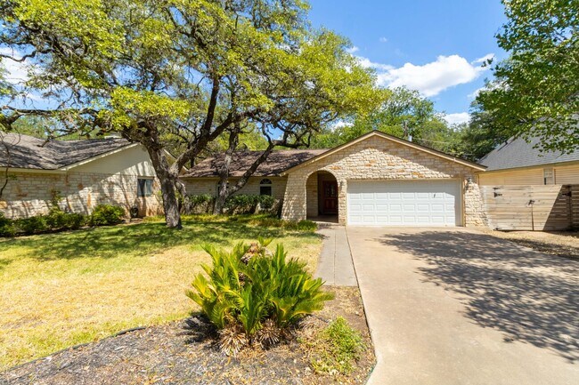 Building Photo - Gorgeous 3 Bedroom, 2 Bathroom Home in Aus...