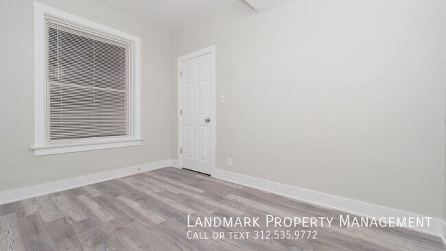 Building Photo - 1843 W 54th St