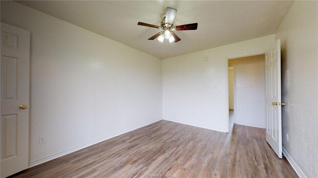 Building Photo - 3623 Elaine Dr