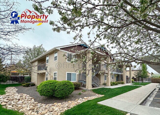 Building Photo - 5936 Ellens Ferry Dr