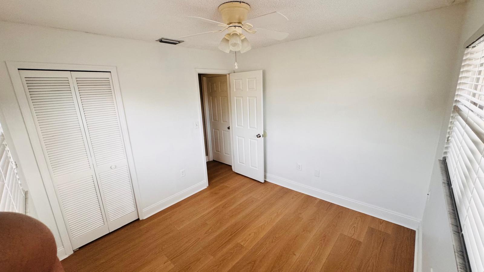 Building Photo - 600 Waverly Ln