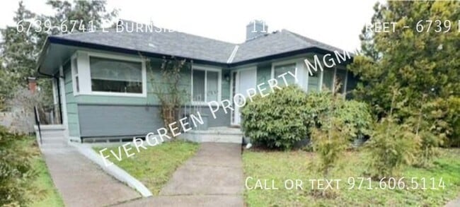 Primary Photo - Ideal Location: 2BD/1BA, Garage & More! - ...