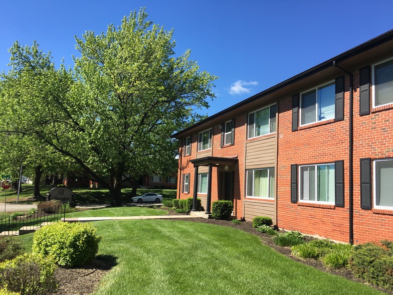Building Photo - Brownstone Apartments