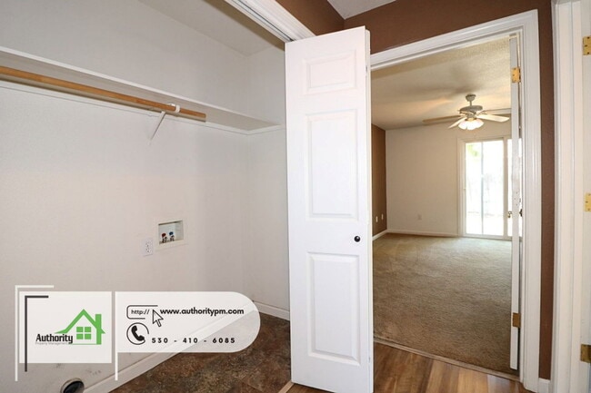 Building Photo - 1108 Grange St