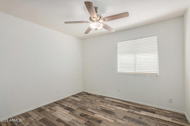 Building Photo - 8617 W Vogel Ave