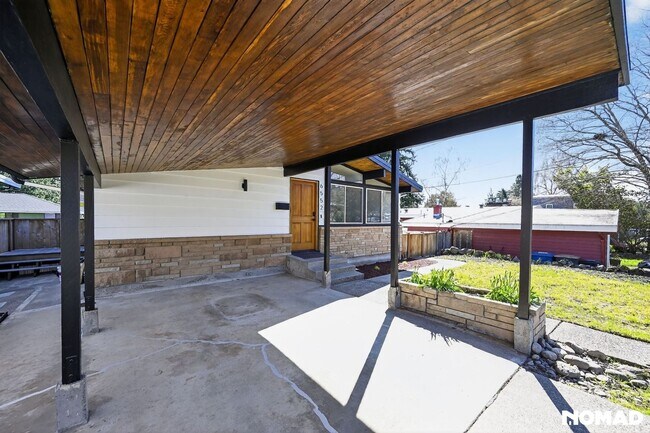 Building Photo - 6552 38th Ave NE