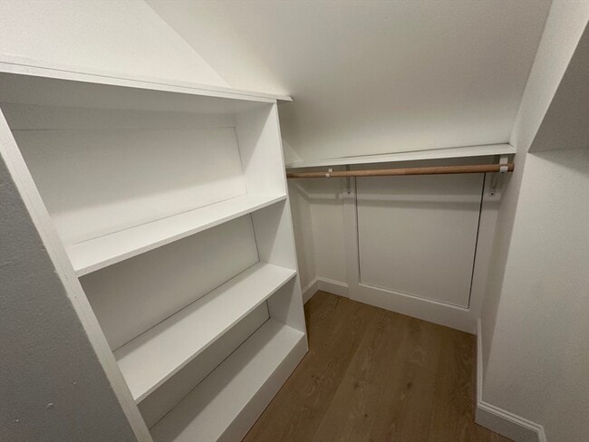 Building Photo - 35 Colton Ln