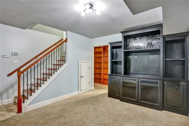 Building Photo - 1267 Francis St NW