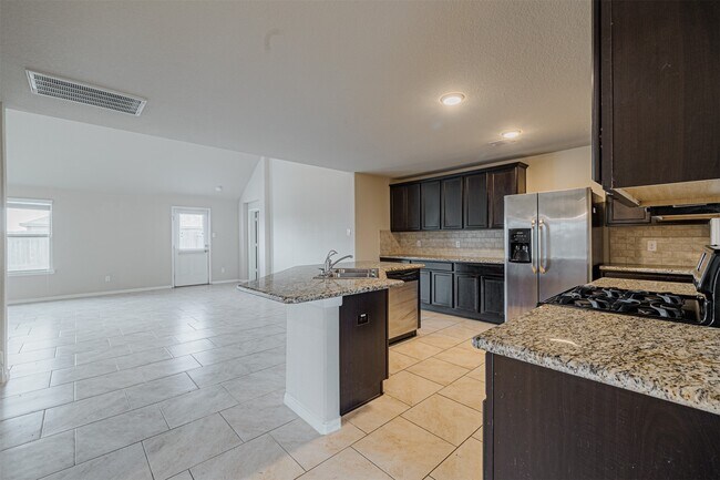 Building Photo - 3142 McDonough Way