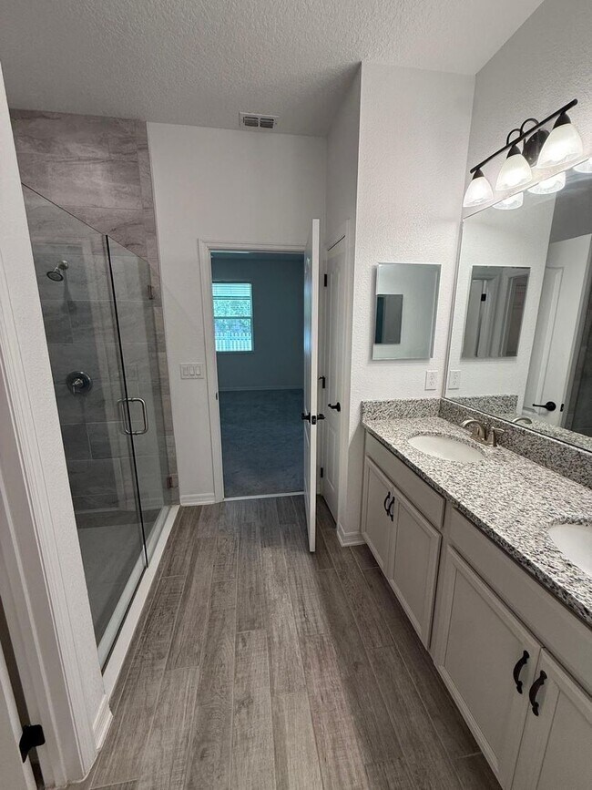 Building Photo - 3 BEDROOM, 2 BATHOOM IN DEANS XING/LITTLE ECON