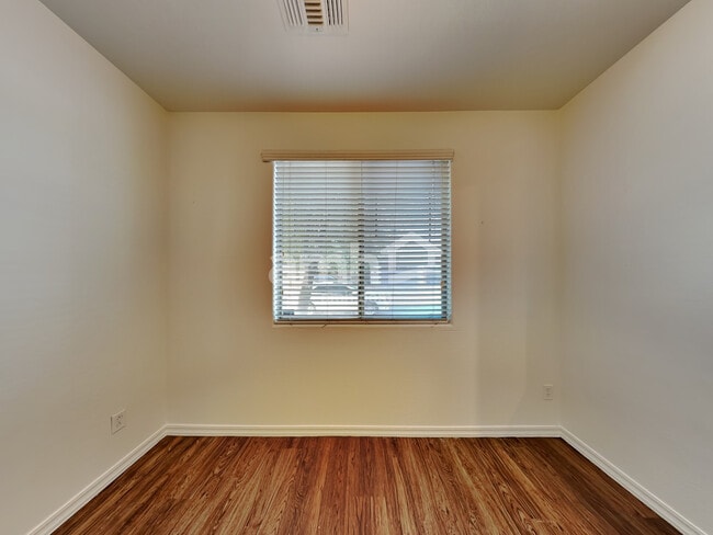 Building Photo - 19133 E Seagull Dr