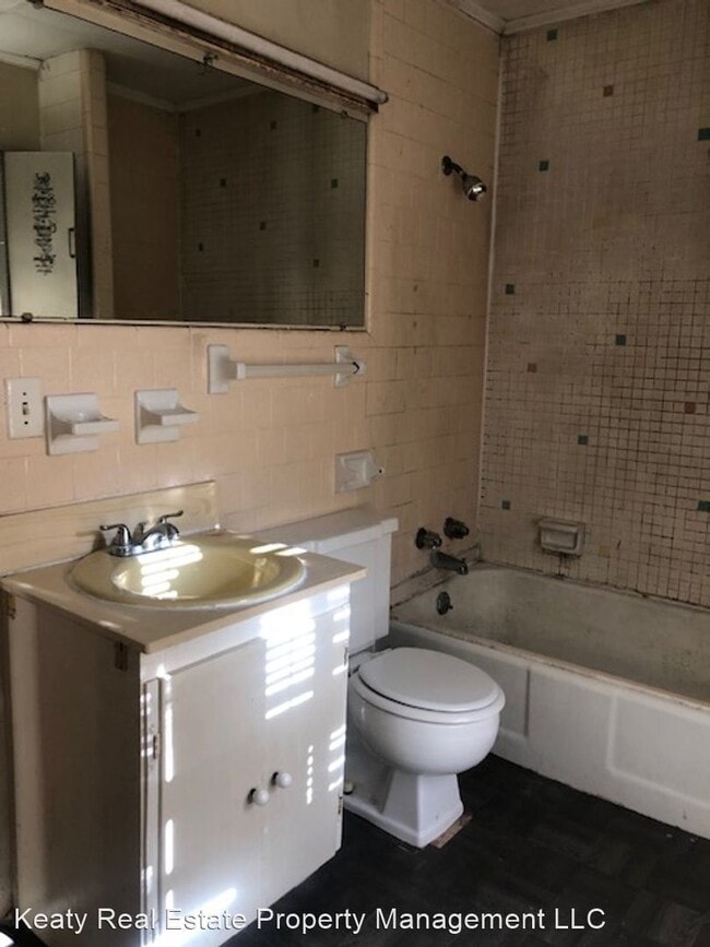Building Photo - 2 br, 1 bath House - 105 Bellot Street
