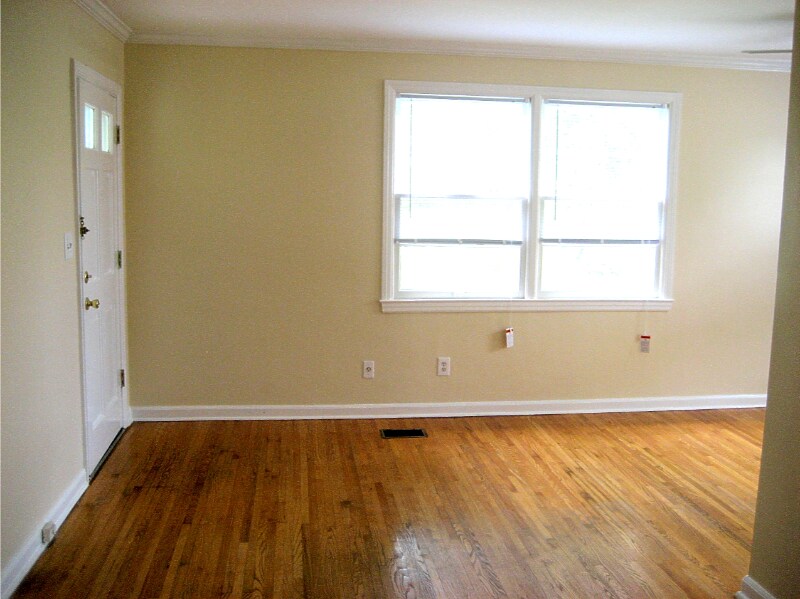 Building Photo - 609 Rosebank Ave