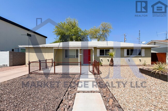 Building Photo - 3Bed/2Bath House in Central Scottsdale! $1...