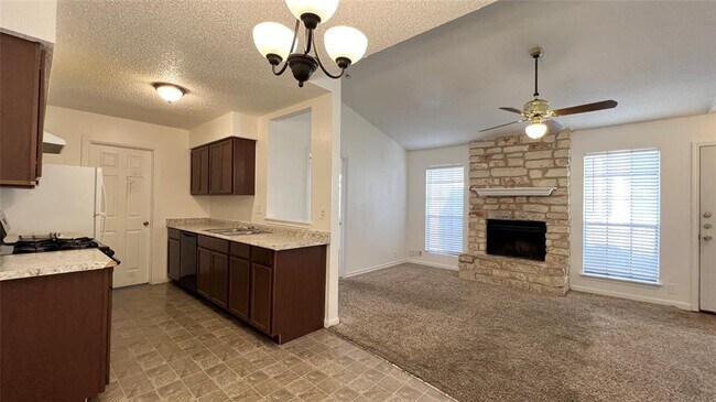 Building Photo - 2013 Margalene Way