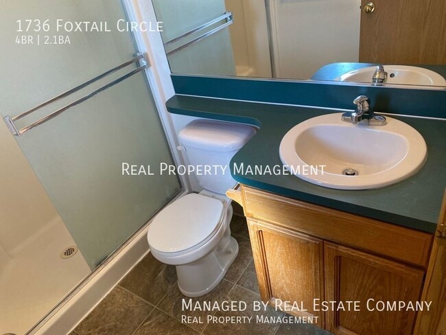 Building Photo - Woodland 4 Bed 2.5 Bath Home with Two Car ...