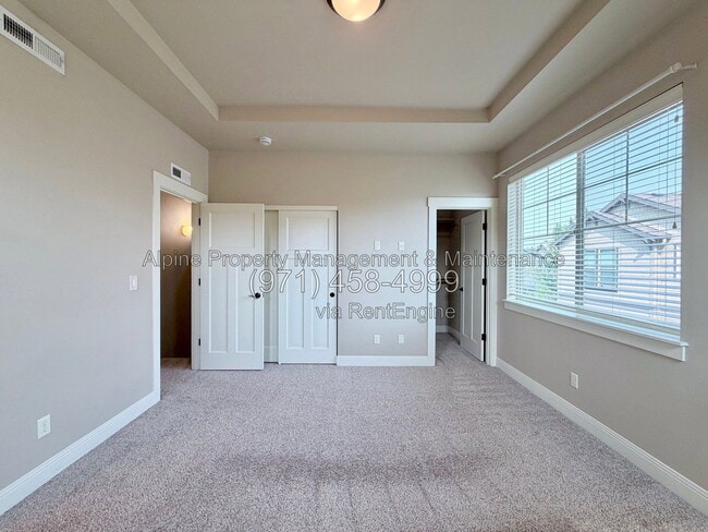 Building Photo - 14353 SW Burlwood Ln